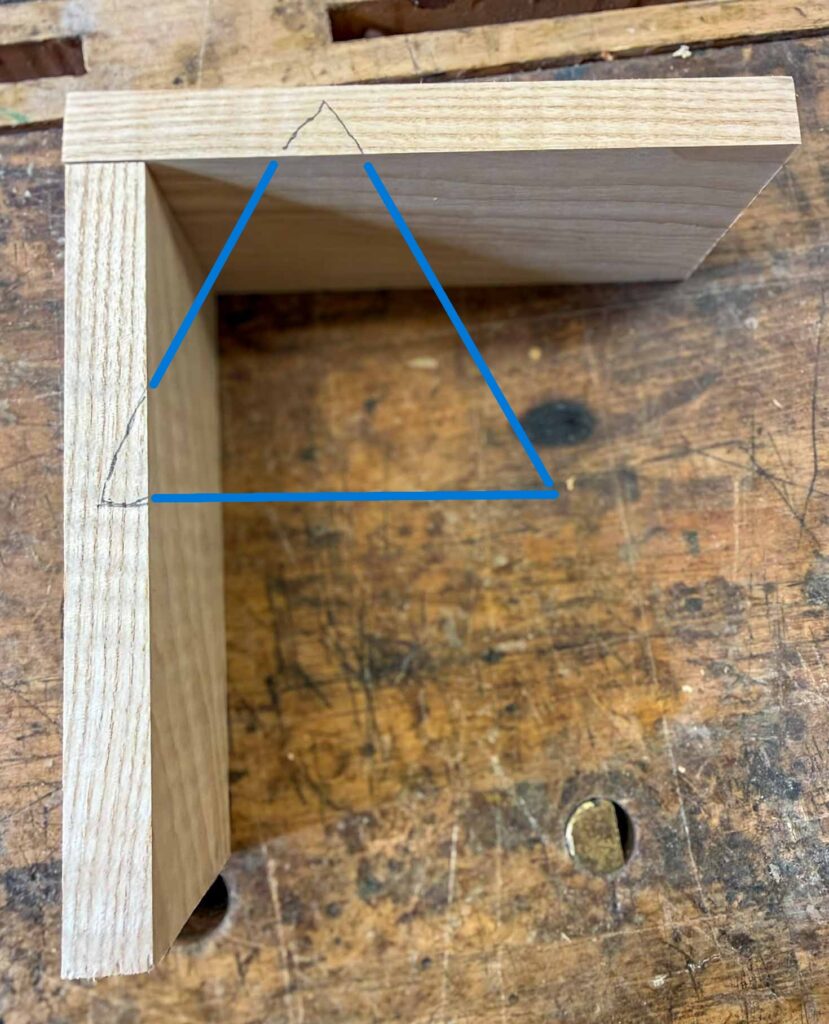 oznaczanie elementów do jaskółczych ogonów trójkątem stolarskim połączenie typu L krawędzie referencyjne trasowanie Bensari Workshop