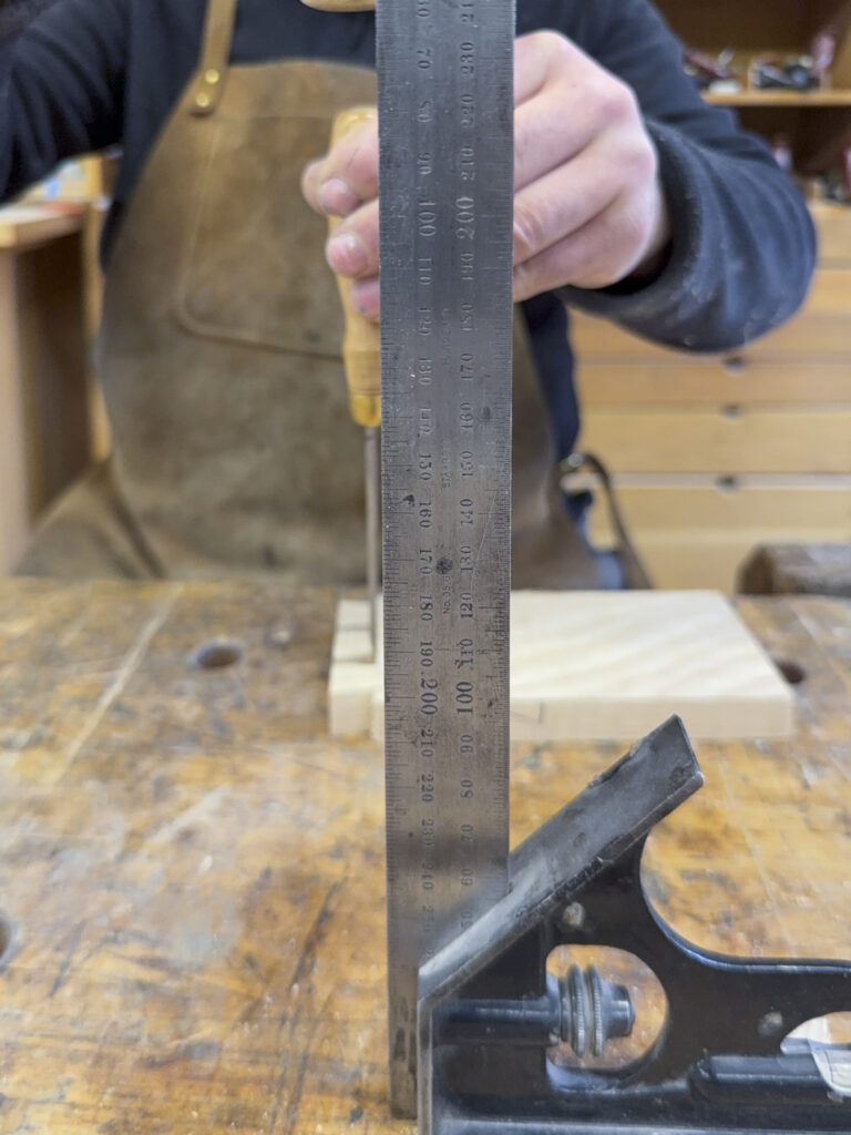 setting chisel angle square to the base line